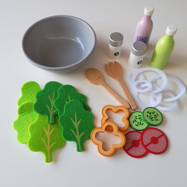 Alternative view of Salad Set