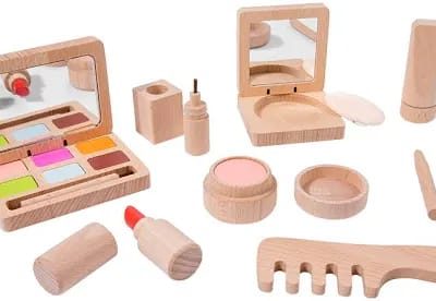 Alternative view of Wooden Make Up
