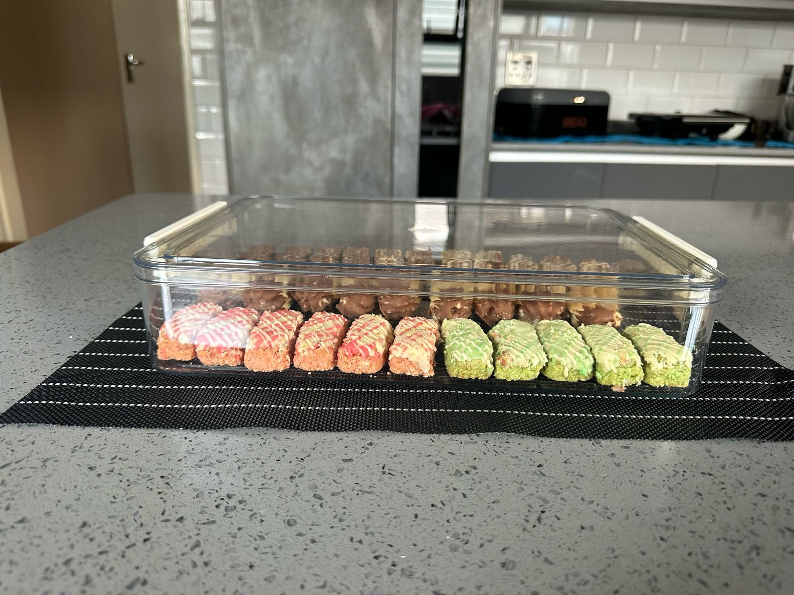 A4 Size Transparent Document Organizer Box - Image 2