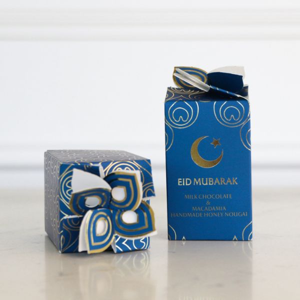 Wedgewood Eid Milk Choc & Macadamia Honey Bee