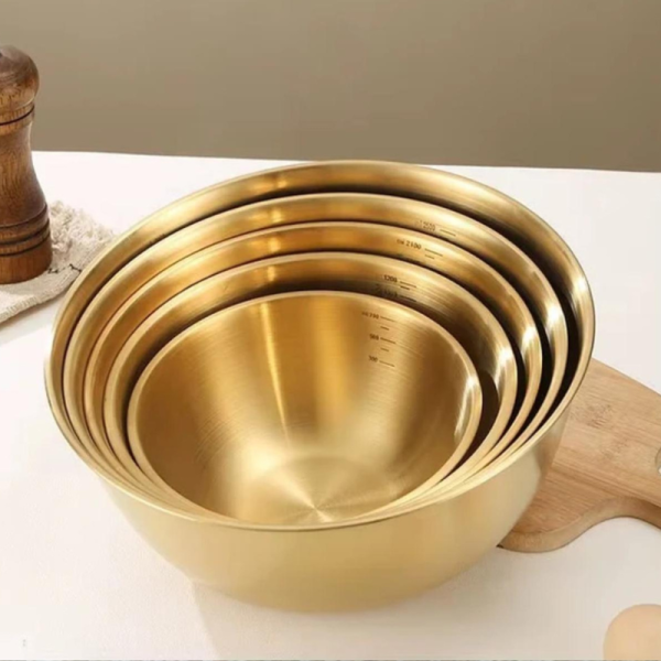 mixing bowls