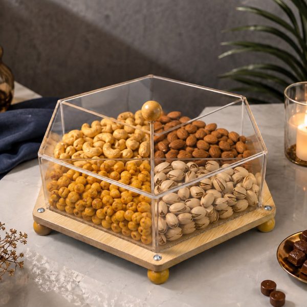 Alternative view of 4-Division Snack Box