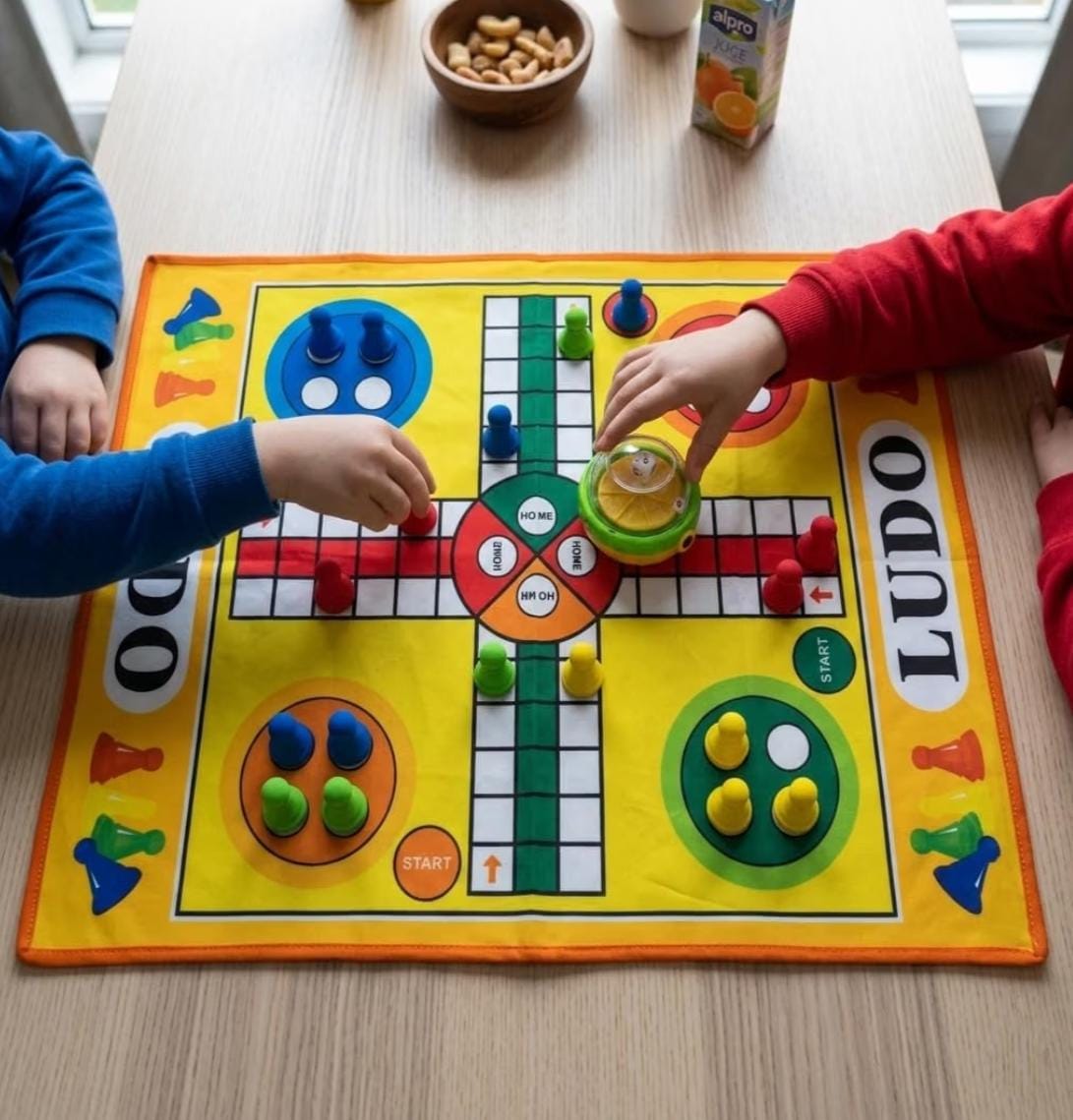 Giant Ludo Game With Light Up Dice Spinner - Image 4